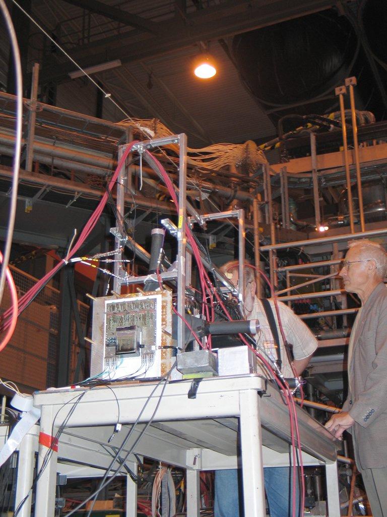 Accelerator tests There were 3 beam tests. The little prototypes of the NUCLEON device were used. 2001. π.. 180 GeV.