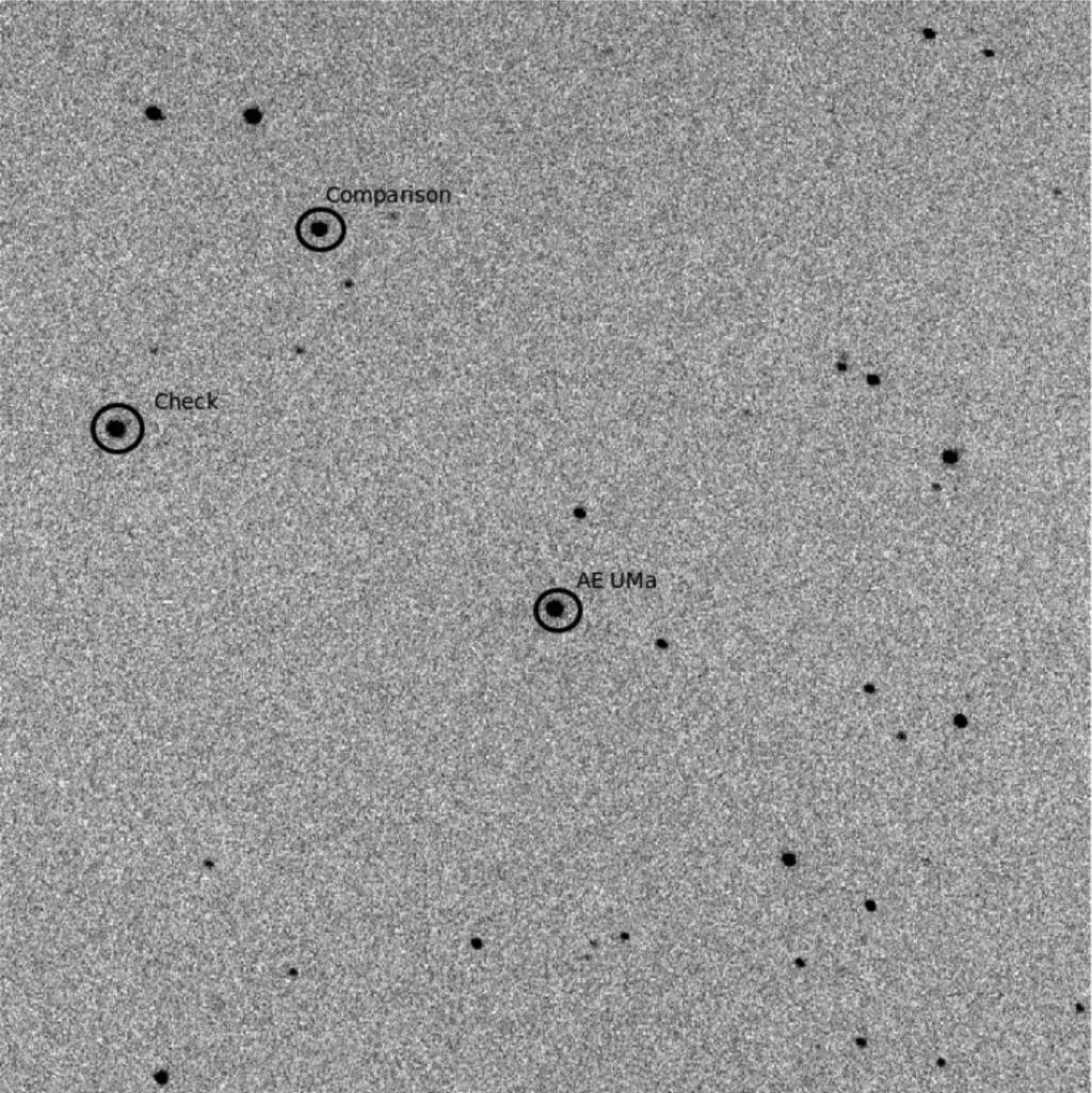 AE Ursae Majoris 3123 Figure 1. A CCD image (16.5 16.5 arcmin 2 )ofaeuma(α 2000 = 09 h 36 m 53 s, δ 2000 =+44 04 00 ) taken with the 85-cm telescope at the Xinglong station.