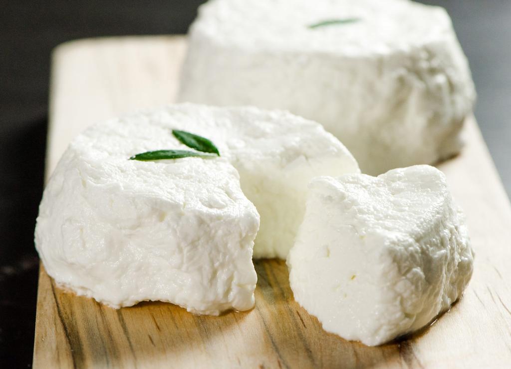 g o a t ' s c h e e s e C U L I N A R Y D E F I N E D Z I N G E R M A N S F R E S H G O A T S C H E E S E We source our goat s cheese from Zingerman s Creamery.