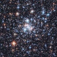 Star clusters reveal how stars NGC 3603 evolve NGC 290 M80 Hubble image Hubble