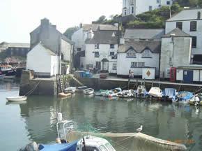 Island Cottage Polperro is a 16th Century 2 storey, luxury cottage apartment, located just a few feet from the entrance to the