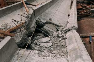 Epic Disaster No Expansion Joints The steel beams were joined too closely