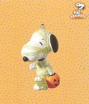 TREATS FOR SNOOPY The PEANUTS Gang By