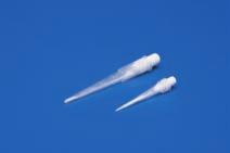HyperSep SpinTip Microscale Solid Phase Extraction Tips Revolutionary micropipette tip for sample preparation } Pipet tips with a 1 to 2µm wide slit at bottom that permits the liquid to pass through