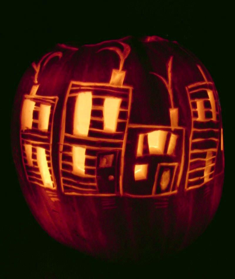 October: Pumpkin Carving Contest - St.