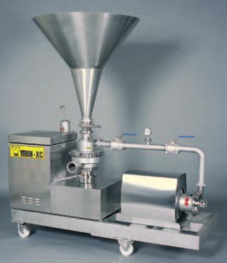 Immediately after contact with the liquid phase, this premix of the 2 phases is impelled against the XC impact chamber plates where the liquid is absorbed