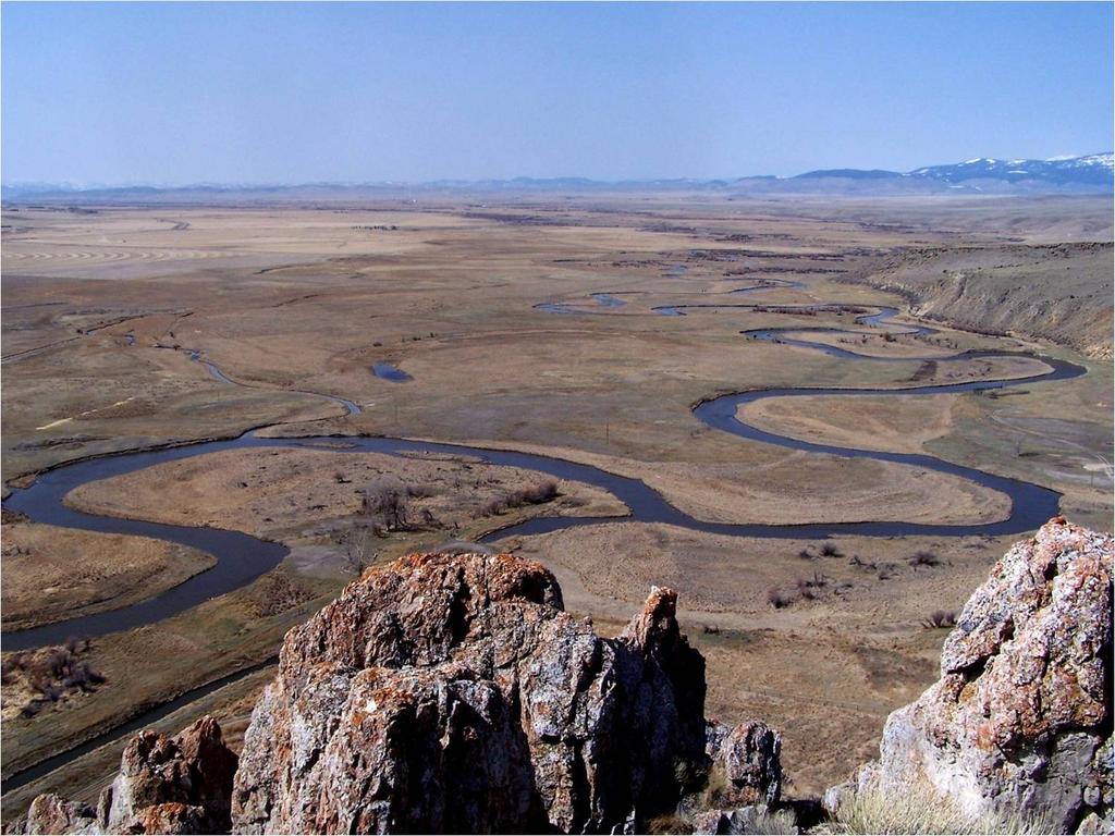 Groundwater Flow Modeling of the Lower Beaverhead River Basin presented by Julie Ahern, Assistant Research Professor Concern and conflict over Montanaís water resources have increased in recent