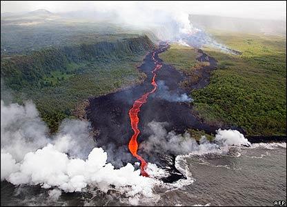 FISSURE ERUPTIONS AND LAVA PLATEAUS The gentlest type of volcanic