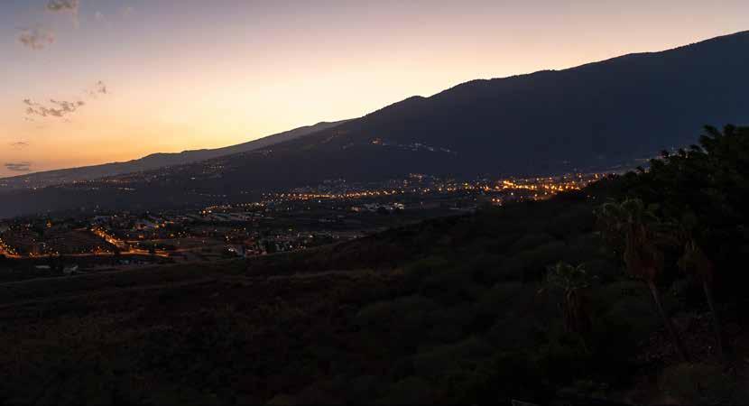 Keeping the sky dark The new lighting solution, which complies with IAC specifications, helps minimize light pollution in the area, thus ensuring Puerto de la Cruz remains an excellent location for